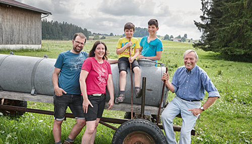 Betriebsfamilie in drei Genereationen